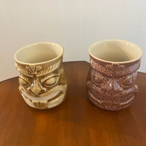 Brown and Tan Tiki‎ Drinkware Set for Dining